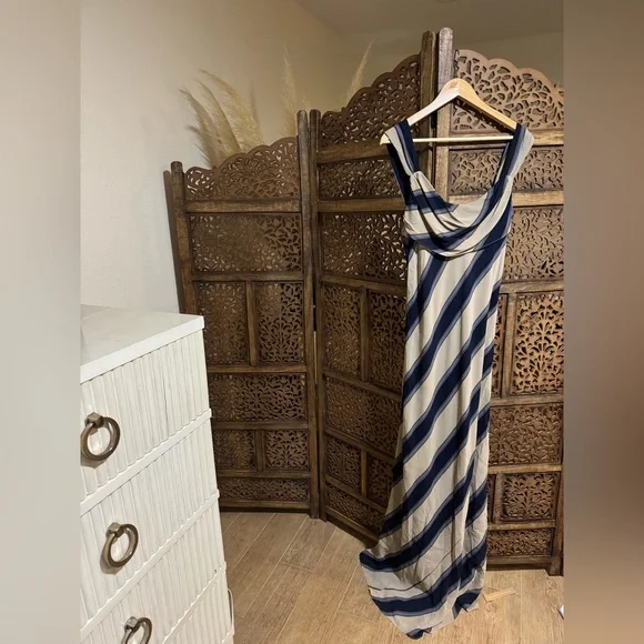 NEW NWT Reformation Indra Maxi Dress in Cello Stripe - coffeafoods.com